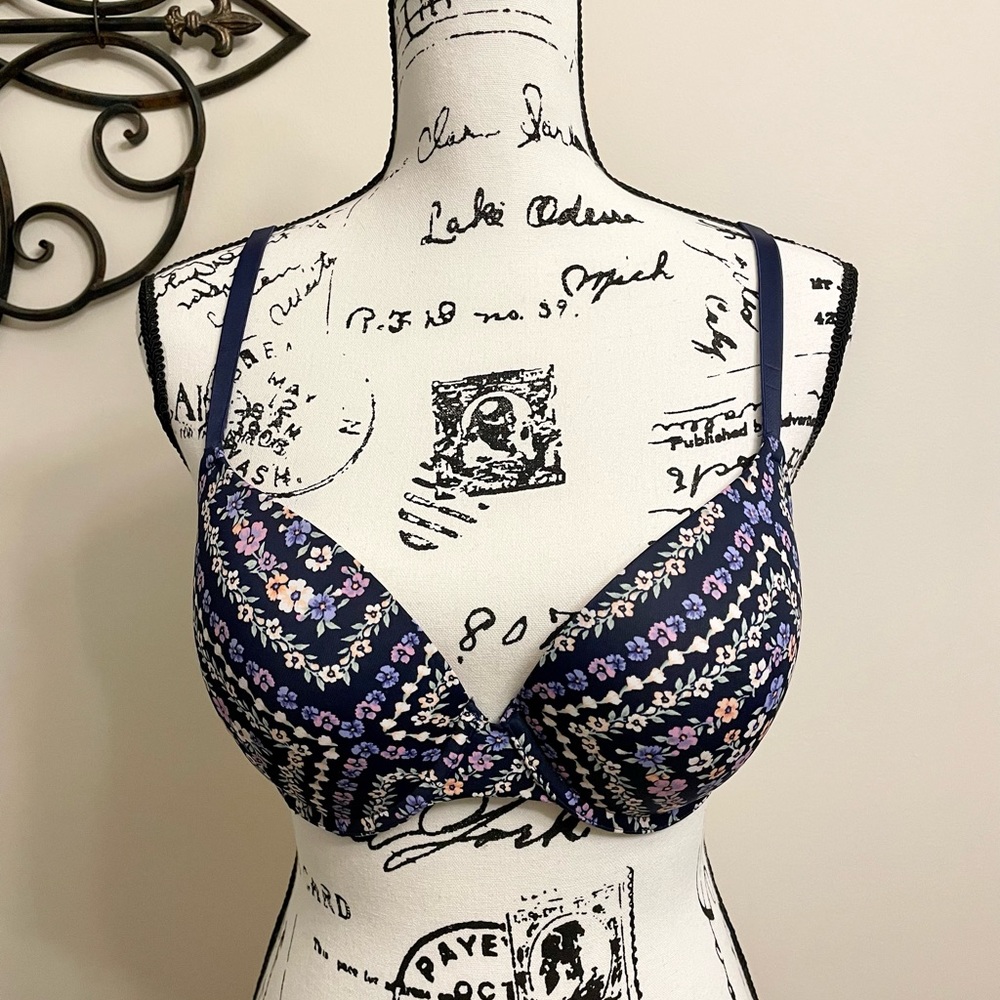 VICTORIA’S SECRET PINK Wear Everywhere Floral Push-Up Bra 34D -Like New!